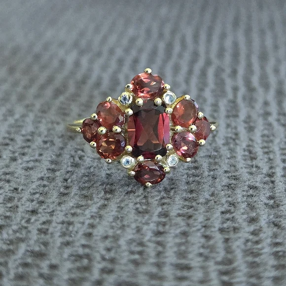 Shivam Garnet Cluster with White Topaz Ring💍 - NWT - Picture 13 of 16